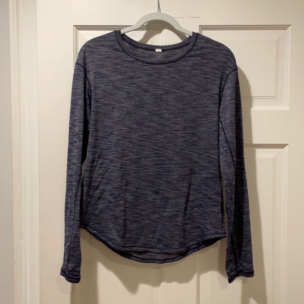 Lululemon top
